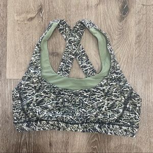 Lululemon Stuff Your Bra sports bra